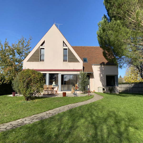 Offres de vente Maison Le Mesnil-Saint-Denis 78320