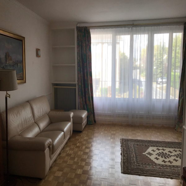 Offres de location Appartement Le Mesnil-Saint-Denis 78320