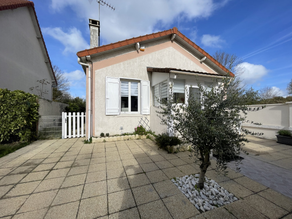 Offres de vente Maison Le Mesnil-Saint-Denis 78320