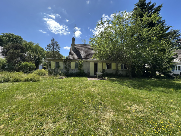 Offres de vente Maison Le Mesnil-Saint-Denis 78320