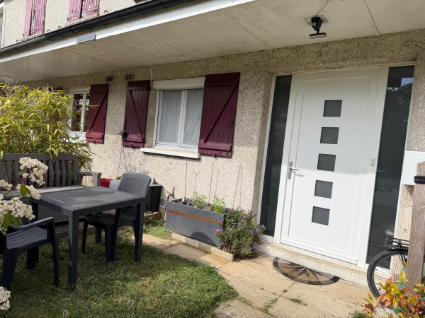Offres de vente Maison Le Mesnil-Saint-Denis 78320