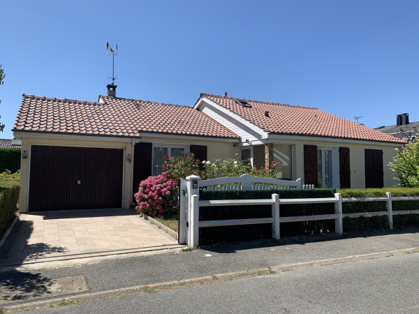 Offres de vente Maison Le Mesnil-Saint-Denis 78320